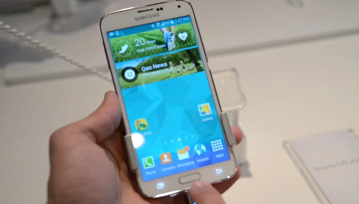 Samsung Galaxy S5 Shimmering White hands-on