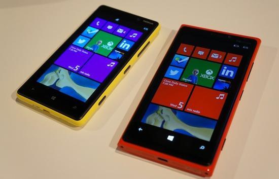Nokia Lumia 820, Lumia 920