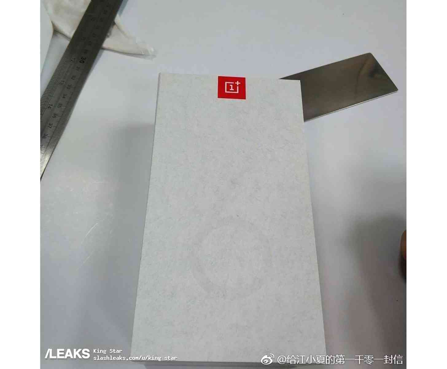 OnePlus 6T packaging leak 2