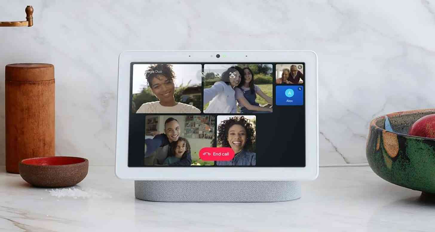 google smart display video call