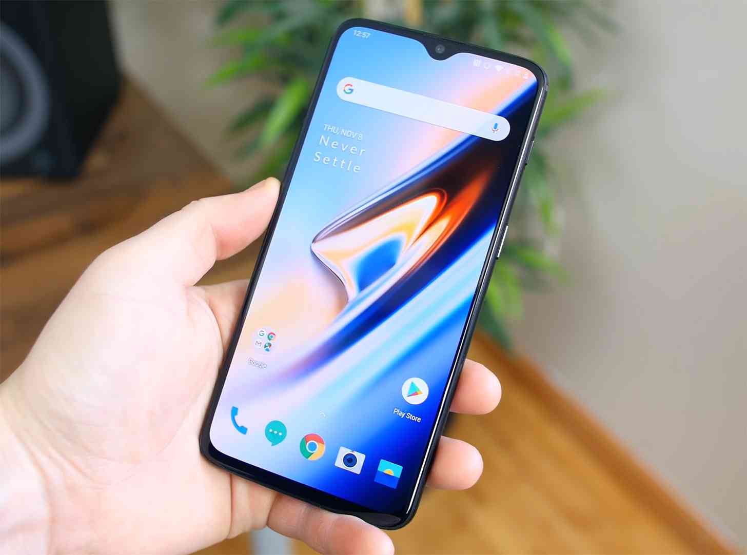 OnePlus 6T hands-on video review